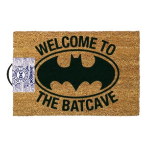 Köp Dörrmatta Batman Welcome To the Batcave från Out of the Blue hos Partykungen.